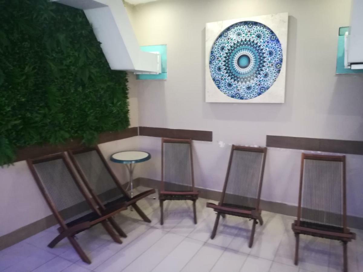 Hotel Nevis Wellness & Spa Oradea Exterior foto